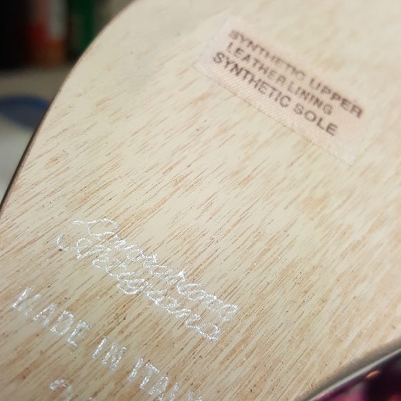 NEW NR Rapsardi taupe criss-crossed platforms - Picture 3 of 4